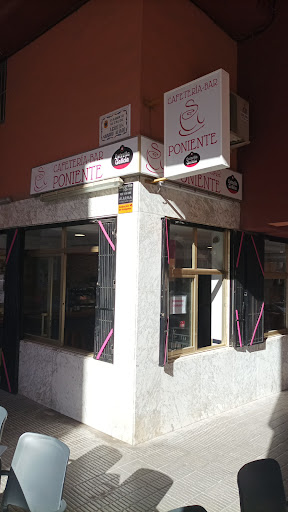 Foto de Cafeteria Bar Poniente en C/ del Marqués de Comillas